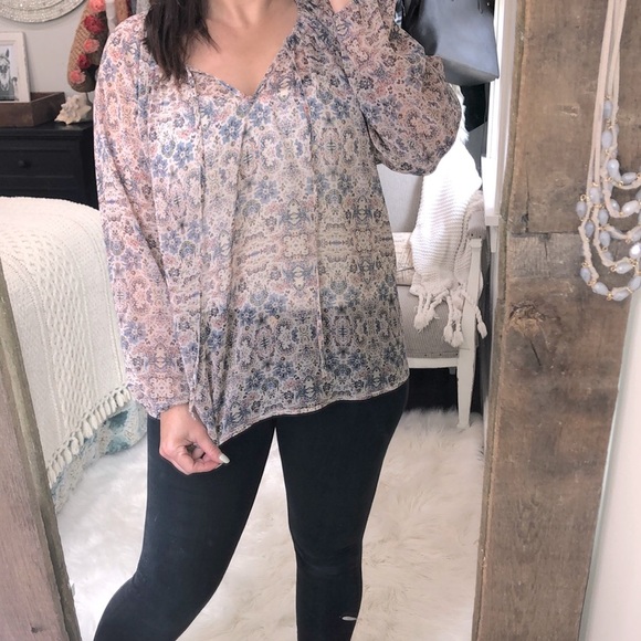 Cabi size small oversized floral peasant boho top - Picture 1 of 3